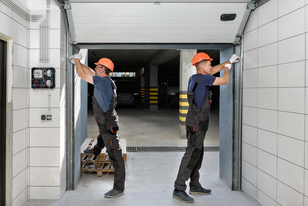 Overhead Door Repair Specialists Image